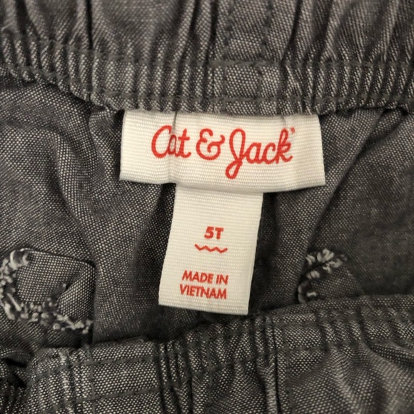 Cat & Jack Boys Cuffed Shorts 5T - Picture 3 of 3